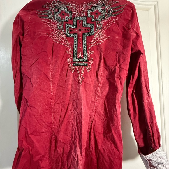 Roar Red Embroidered Button Down Shirt - Picture 5 of 5